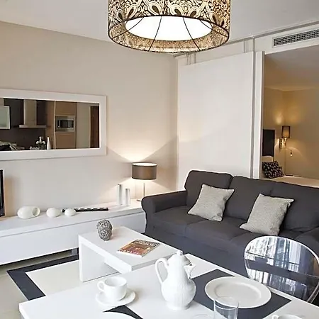 Up Bcn Apartman *