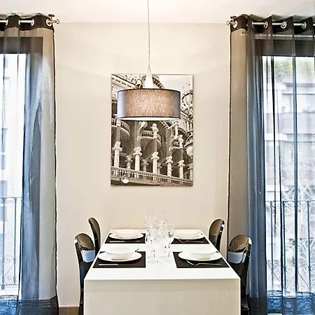 Up Bcn Apartman *